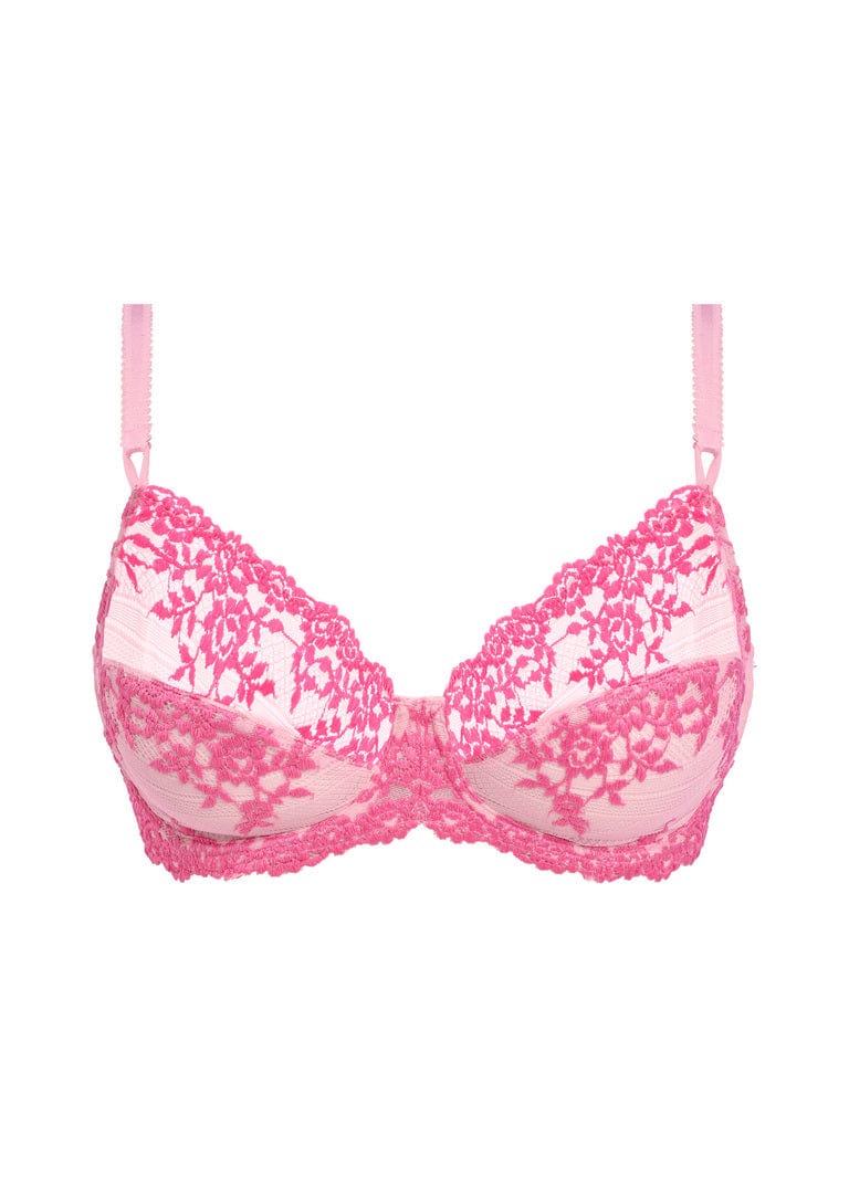 Wacoal Embrace lace Ballet Slipper Chateau rose Bra Close up | EnVie Lingerie