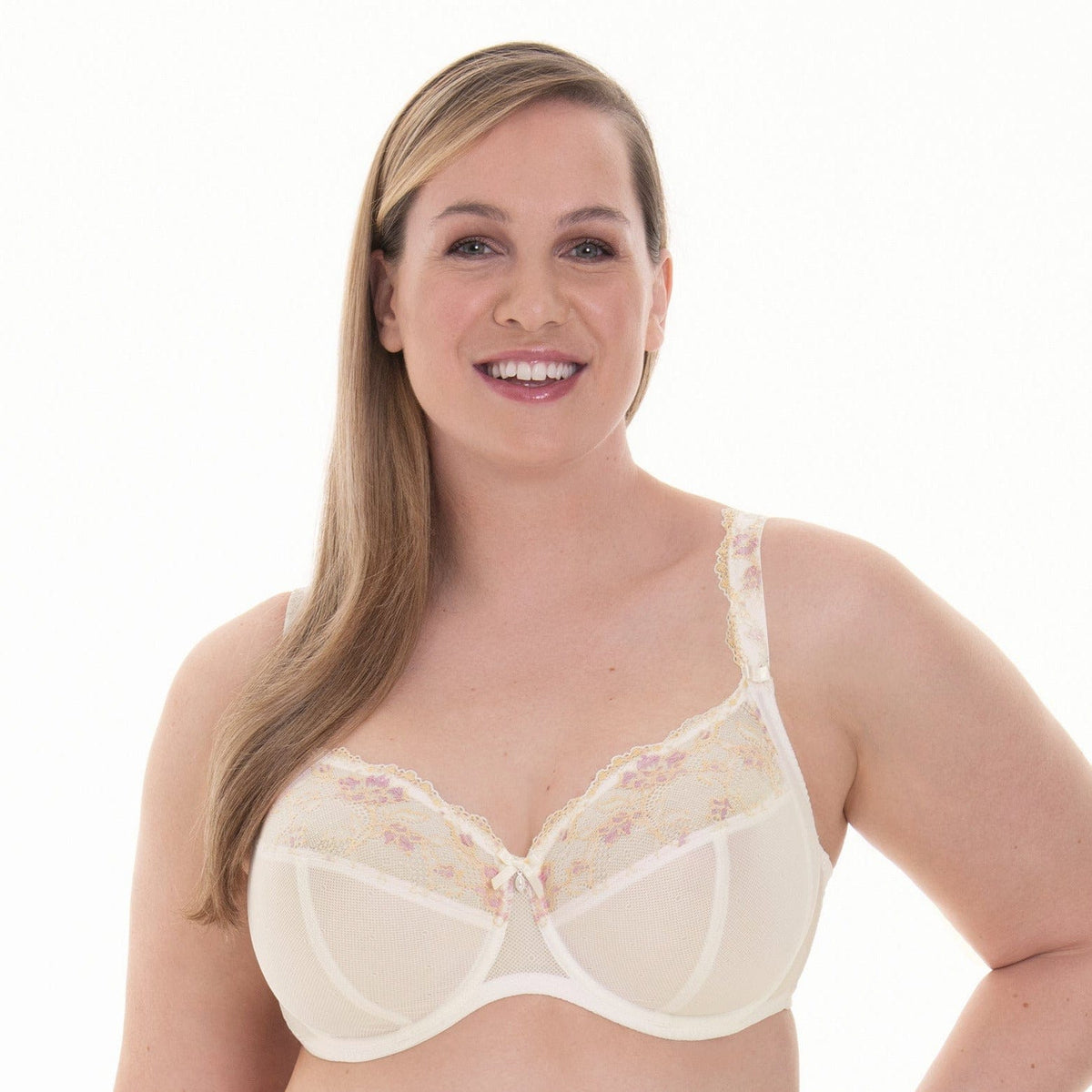 Woman wearing Anita Rosa Faia Colette Lace Bra Ivory | EnVie Lingerie 